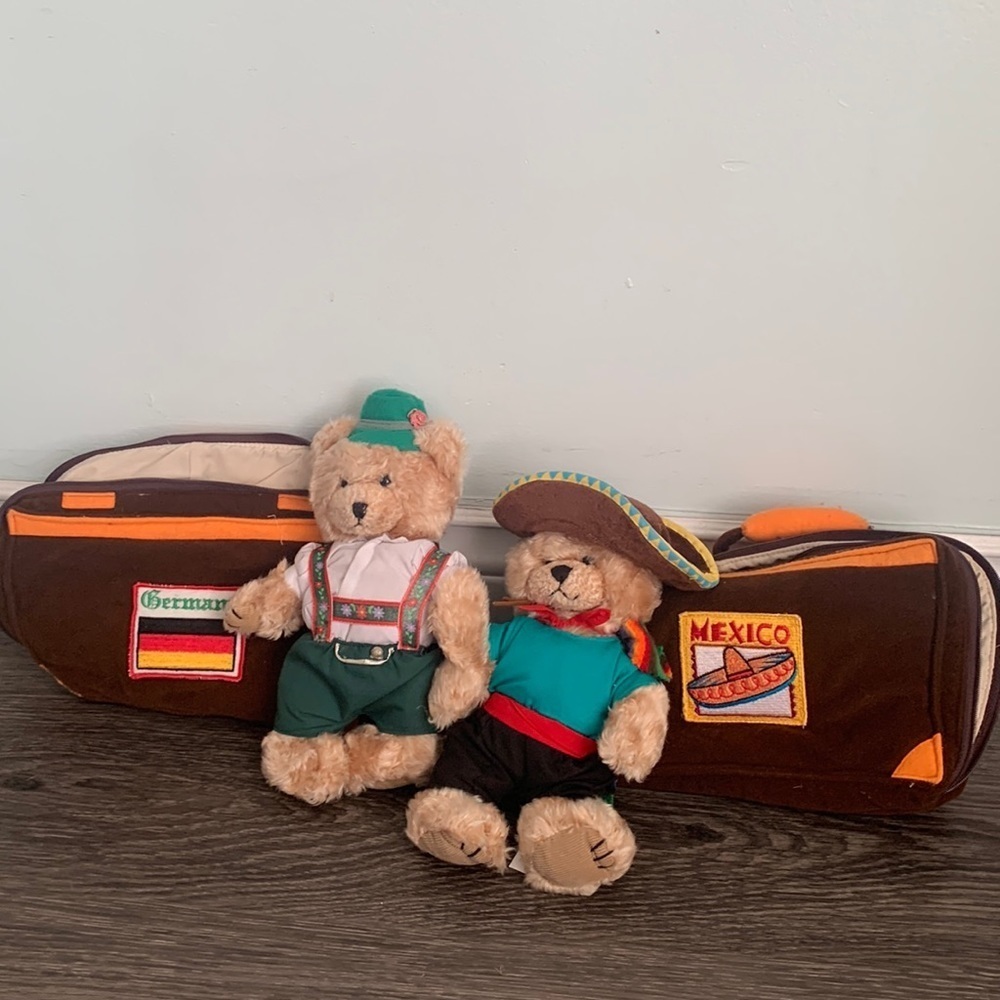 Papel Giftware Plush Bear Stow-Aways Diego Mexico and Wolfgang Germany suitcases